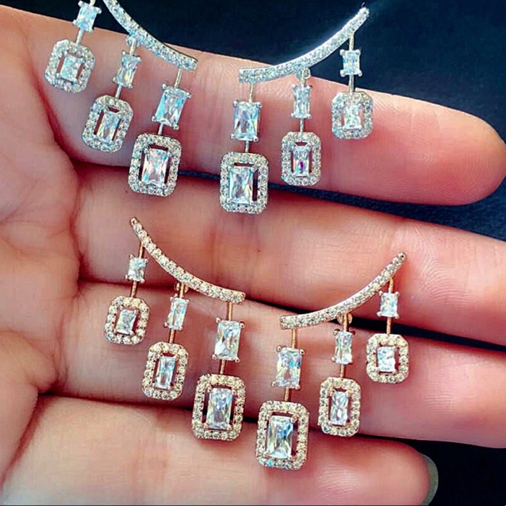 ✨🦋Gold Crystal Jacket Earrings🦋✨ - Picture 2 of 4